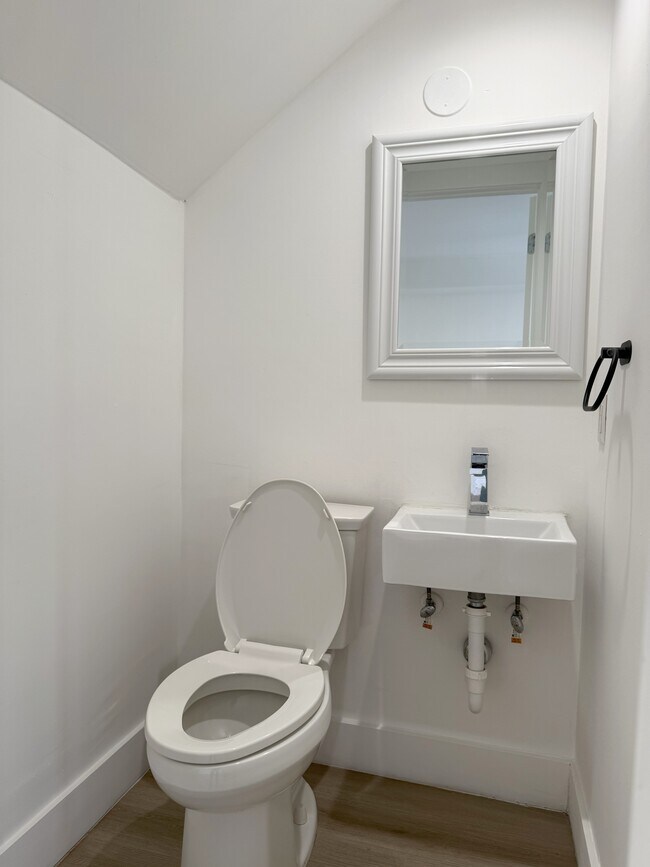 Bathroom - 1328 NW 4th St