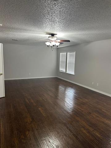 Building Photo - 1649 Crown Point Dr