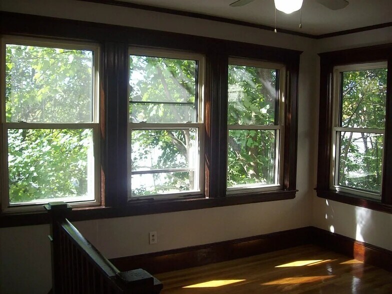 Building Photo - 52 Redlands Rd