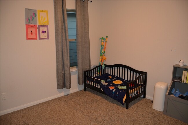 Building Photo - 17616 Cedar Crst Dr