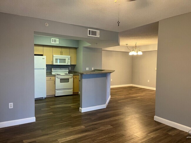 Building Photo - 3649 NW Mediterranean Ln