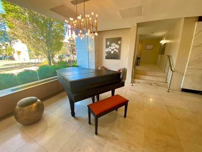 Building Photo - 500 Central Ave