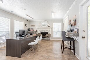 Interior Photo - Afton Oaks