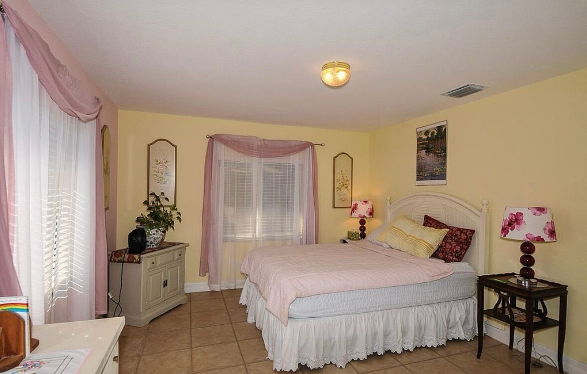 Building Photo - 1620 Orchid Blvd