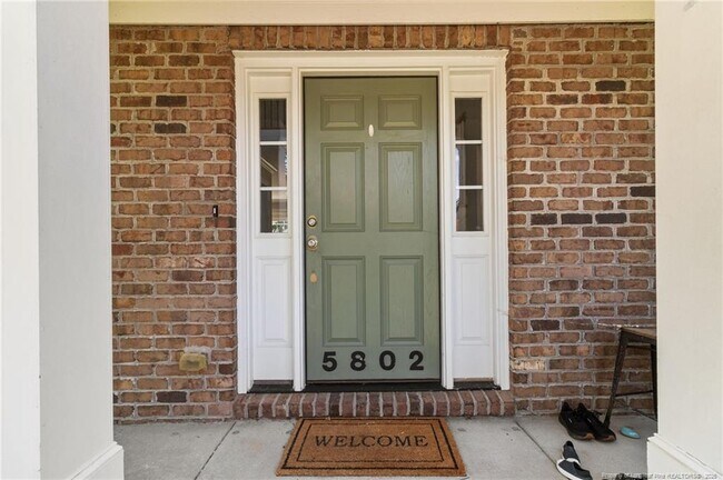 Building Photo - 5802 Rainsford Dr