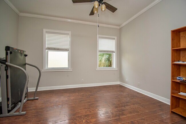 Building Photo - 10265 Isle Wynd Ct