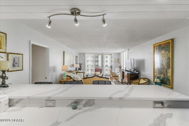 Building Photo - 2947 S Atlantic Ave