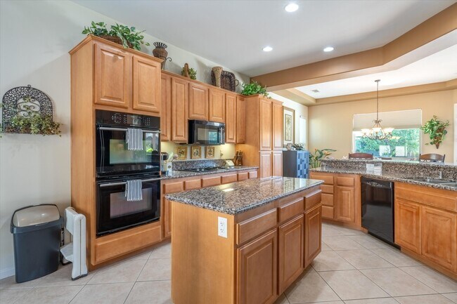 Building Photo - 52274 Shining Star Ln