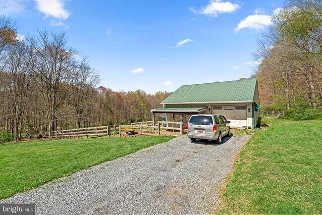Building Photo - 10855 Bethesda Church Rd