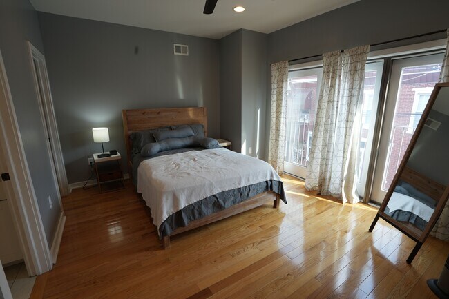 Building Photo - 341 Cantrell St