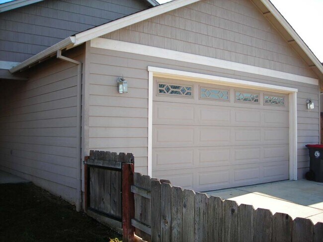 Building Photo - Beautiful Home for Rent