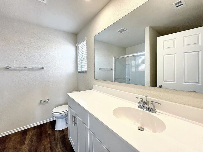 Building Photo - "Charming 3-Bed 2 bath Oasis in New Braunfels