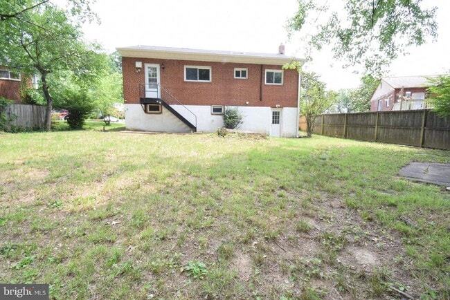 Building Photo - 13602 Athania St
