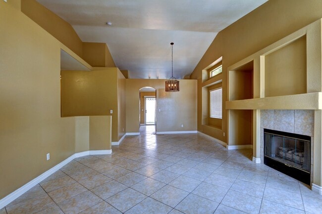 Building Photo - 3431 Outlook Point St
