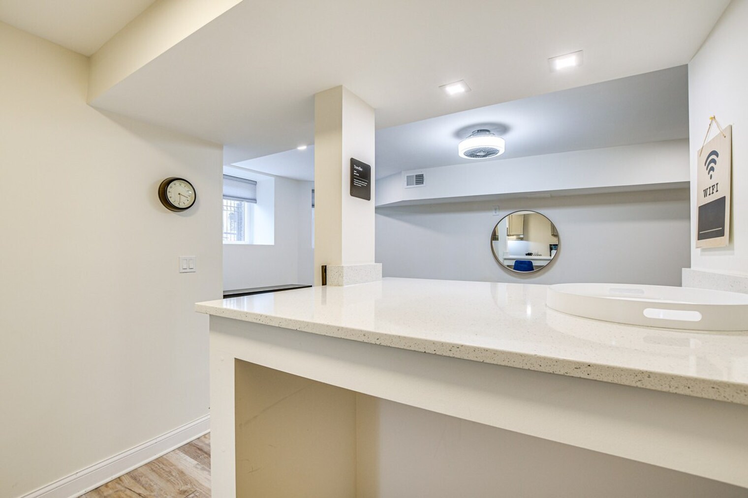 Building Photo - 4829 S Forrestville Ave