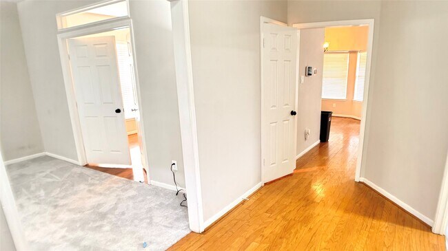 Building Photo - 17743 Seven Pines Dr