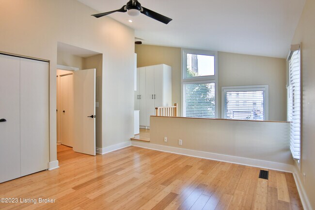 Building Photo - 2525 George Rogers Clark Pl
