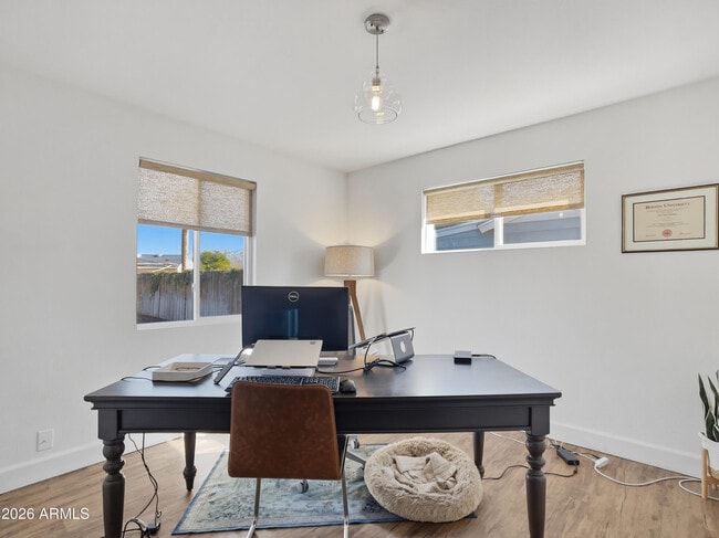 Building Photo - 1314 W Elm St