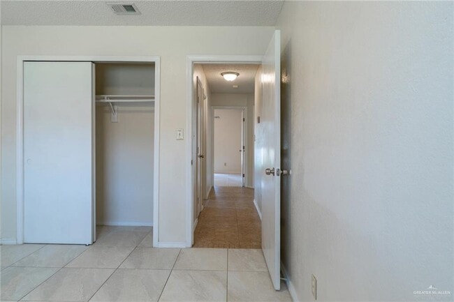 Building Photo - 45 N 22nd St