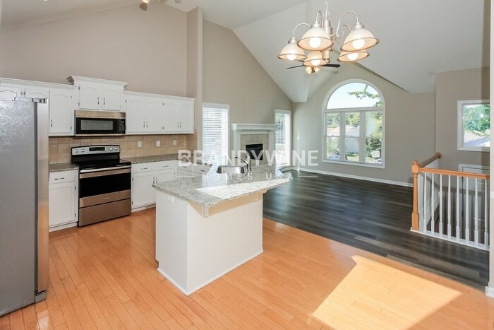 Building Photo - 8737 N Arcola Ct