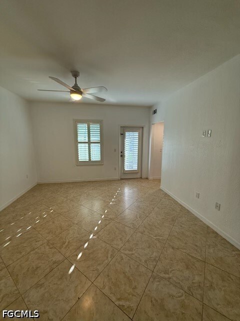 Building Photo - 23640 Walden Center Dr