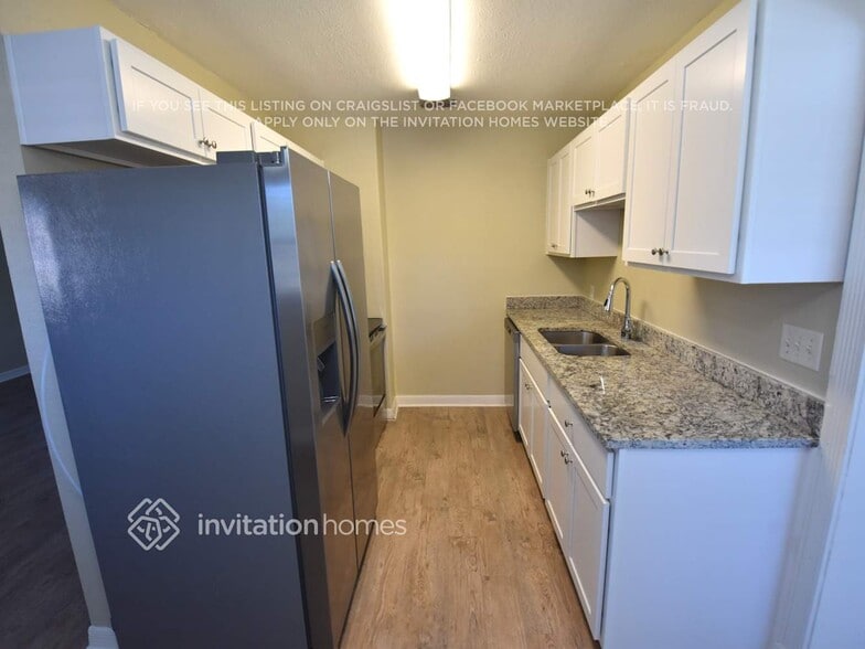 Building Photo - 404 Edwin St