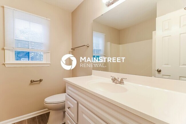 Building Photo - 3 Bedroom Pet-Friendly Home in CLAYTON, NC with Main Street Renewal