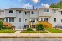Building Photo - Crofton Condo For Rent
