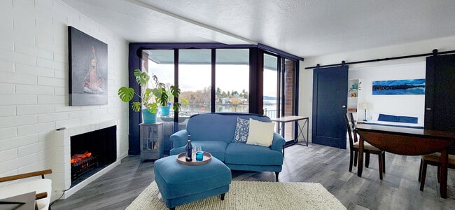 Building Photo - 9500 Rainier Ave S