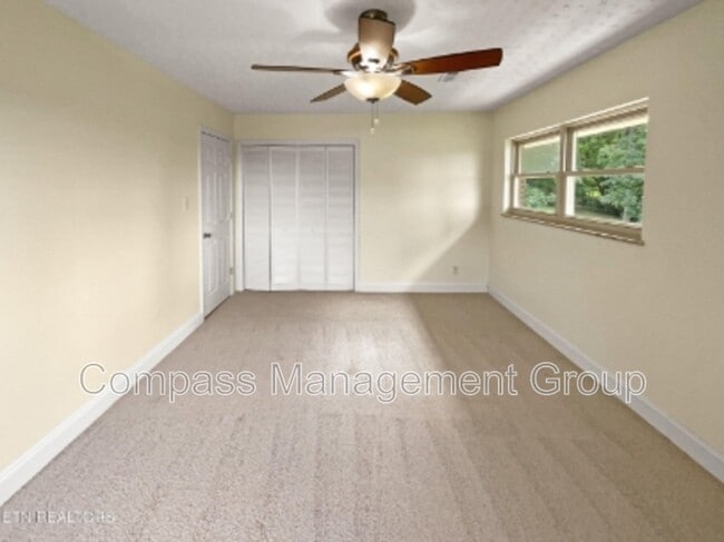 Building Photo - 5802 Tazewell Pike