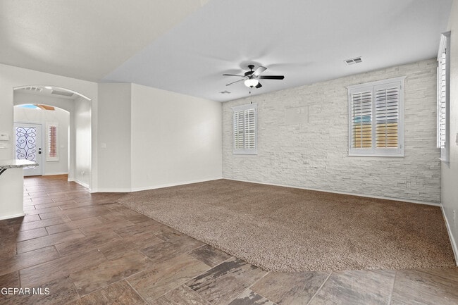 Building Photo - 12776 Runway Ave