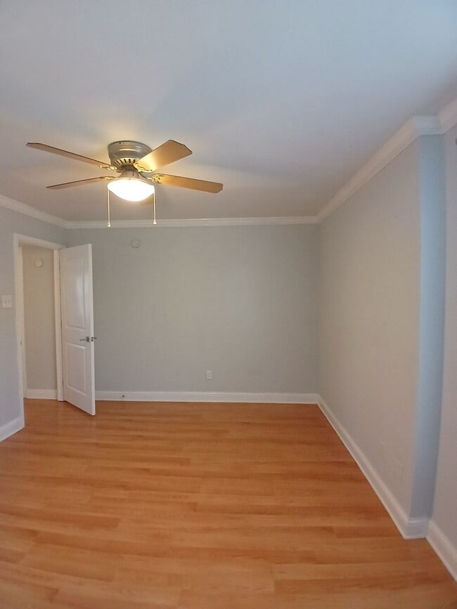 Building Photo - 2nd Floor Condo Near Dallas North Tollway & Keller Springs