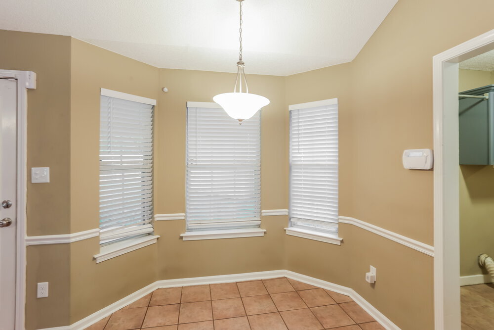 Building Photo - 7632 Woodshire Dr
