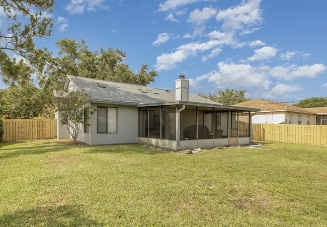 Building Photo - 1626 Lara St NE