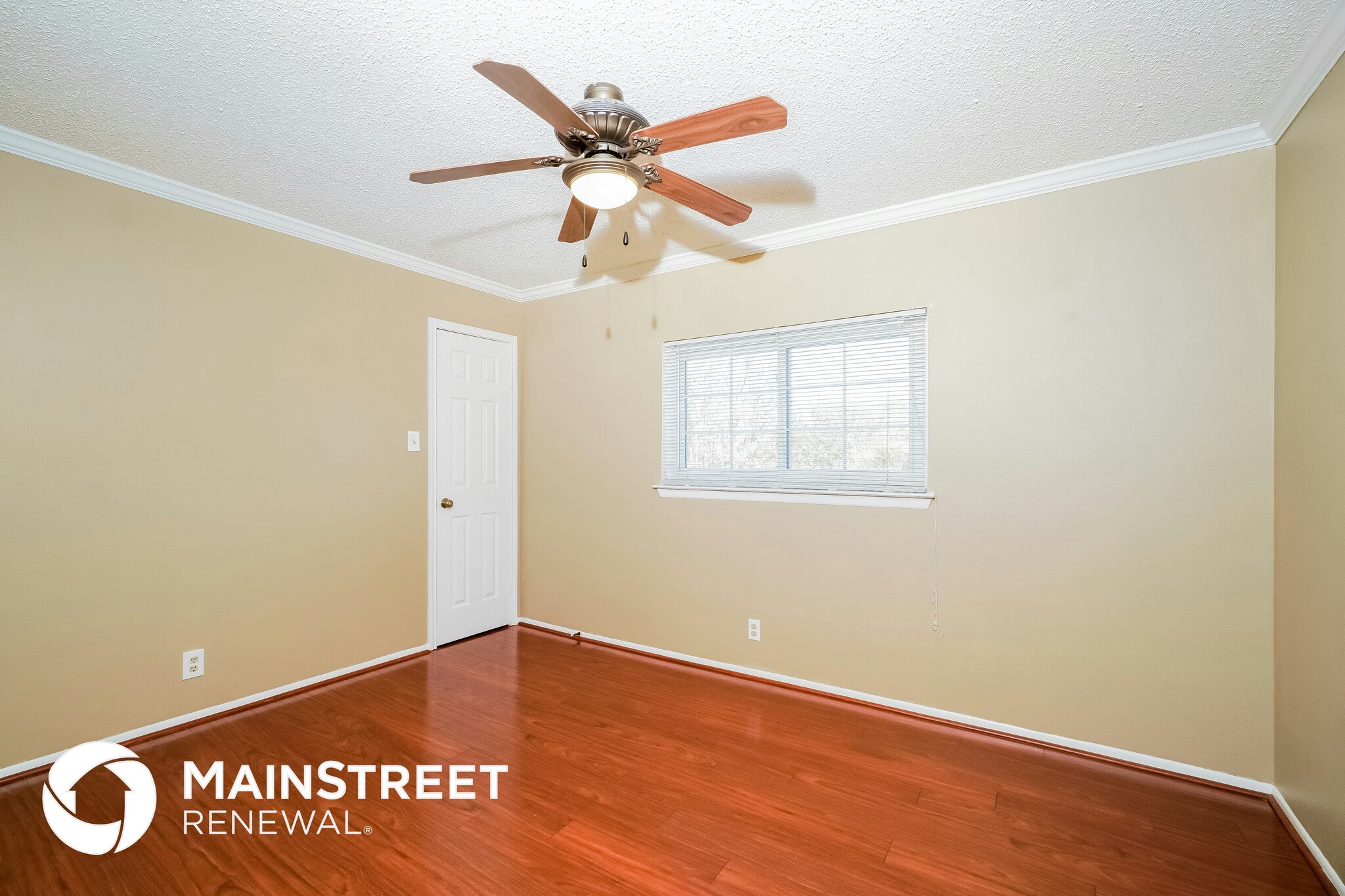 Building Photo - 6611 Meadow Fawn Dr