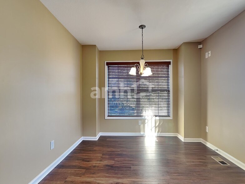 Building Photo - 5716 Capeside Ln