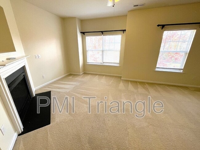 Building Photo - 316 Linden Park Ln