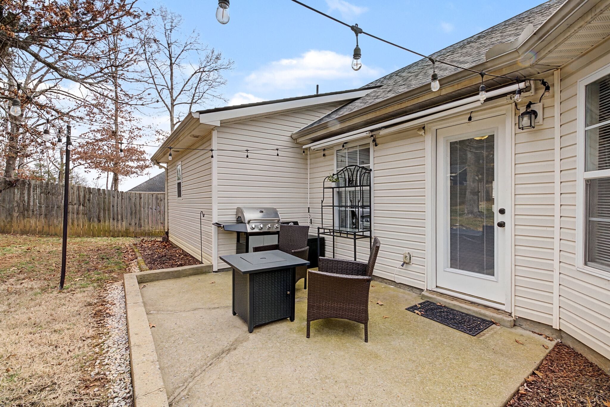 Building Photo - 401 Niagra Ln