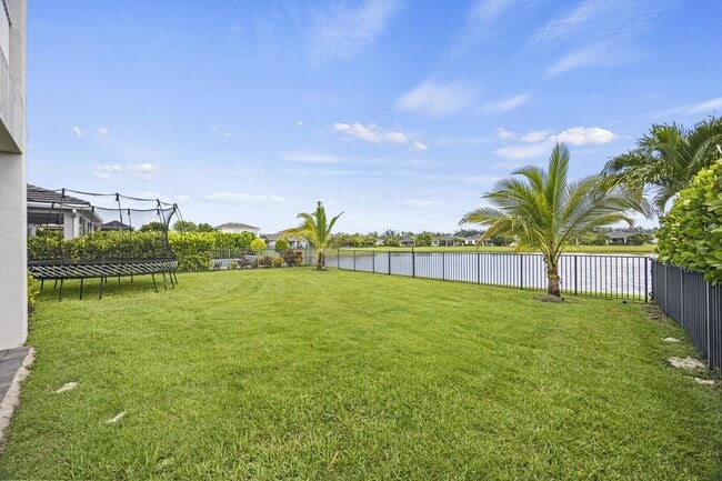 Building Photo - 16007 Whippoorwill Cir