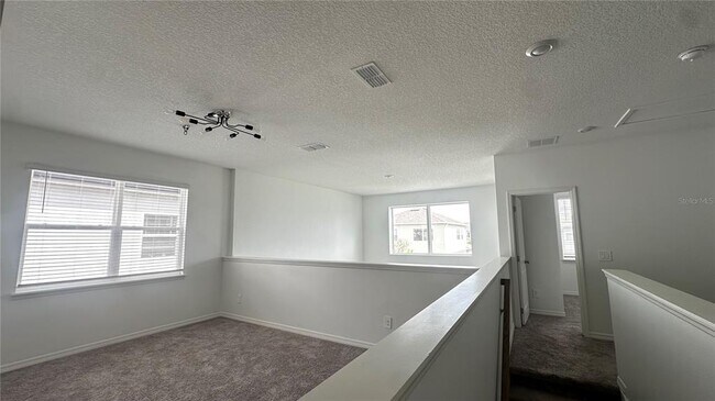 Building Photo - 1025 Pando Lp