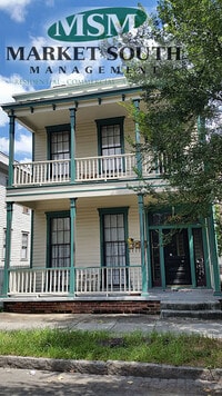 Building Photo - 308 E Waldburg St