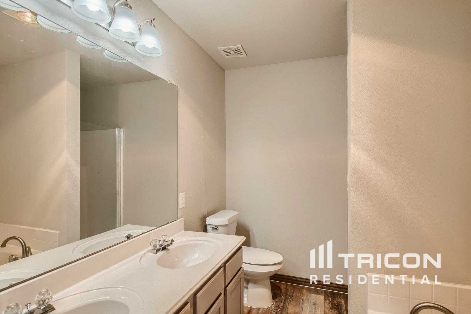 Building Photo - 2808 High Pointe Blvd