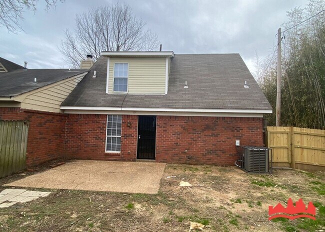 Building Photo - 3932 Oak Branch Cir E