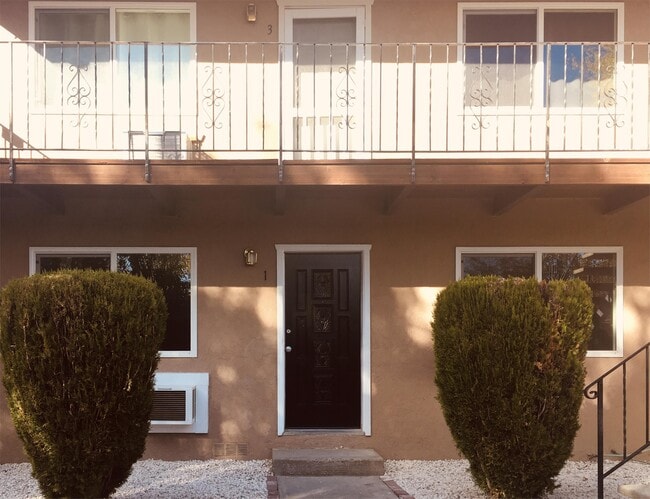 Building Photo - 209 Wright Ln
