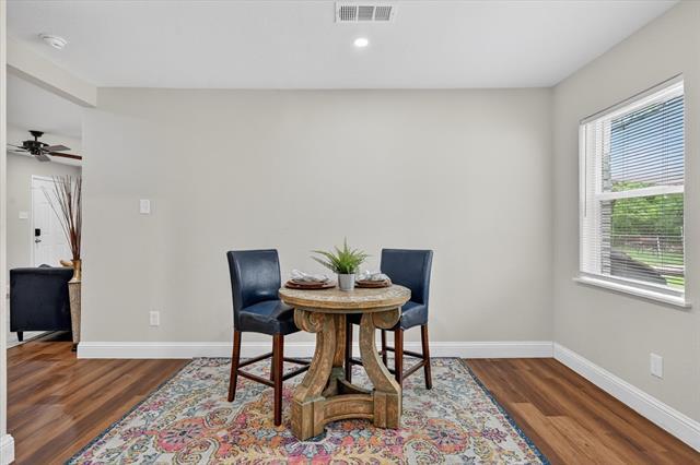 Building Photo - 3513 Sheridon Dr