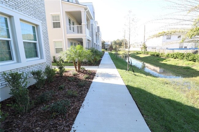 Building Photo - 4510 S Manhattan Ave