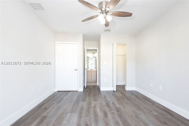 Building Photo - 8902 NW 109th Ct