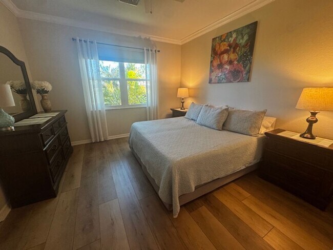 Building Photo - 3 bedroom 2 bathroom Furnished home in Reflection Lakes