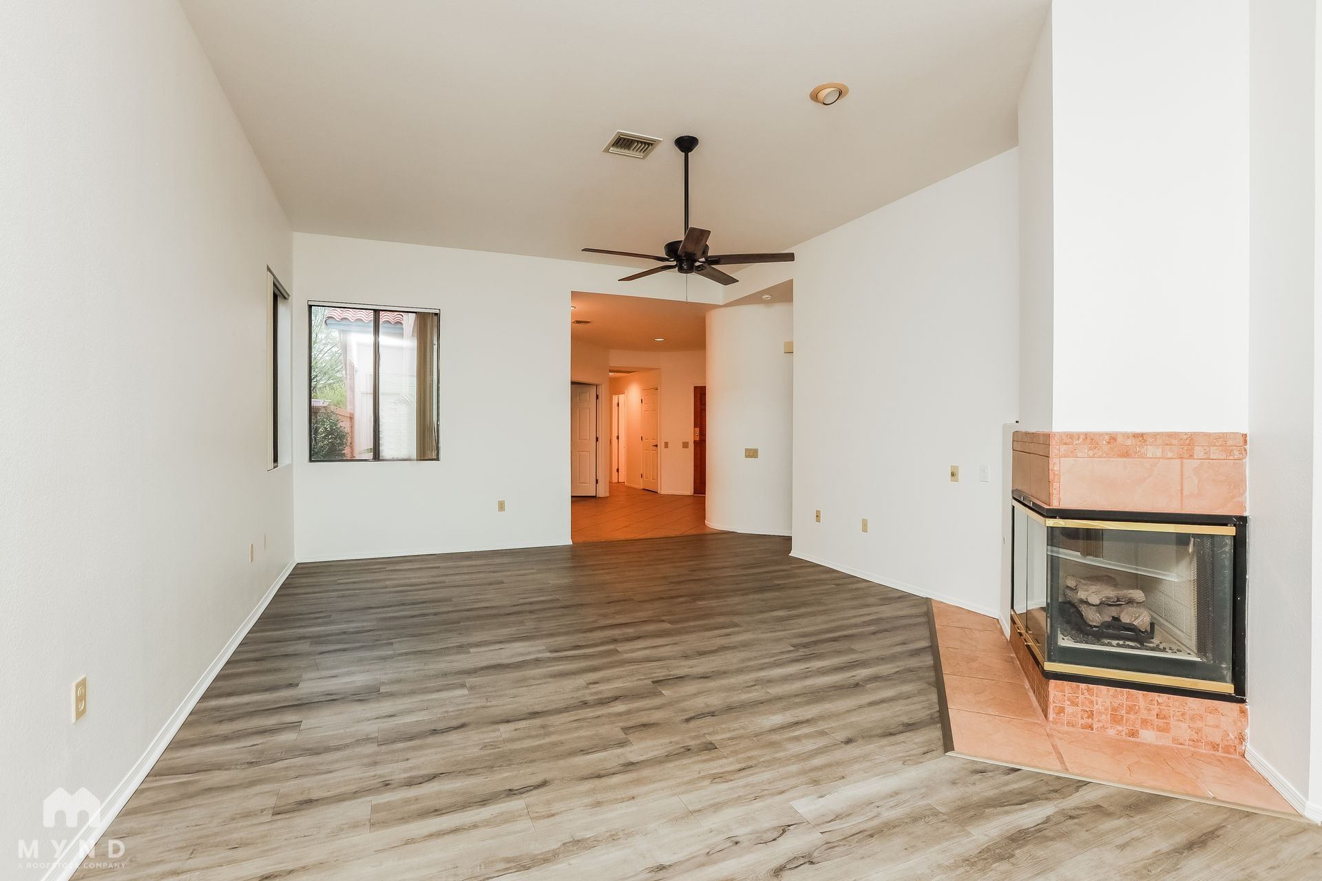 Building Photo - 1606 W Calle Del Ducado