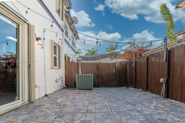 Building Photo - 11507 NW 77th St